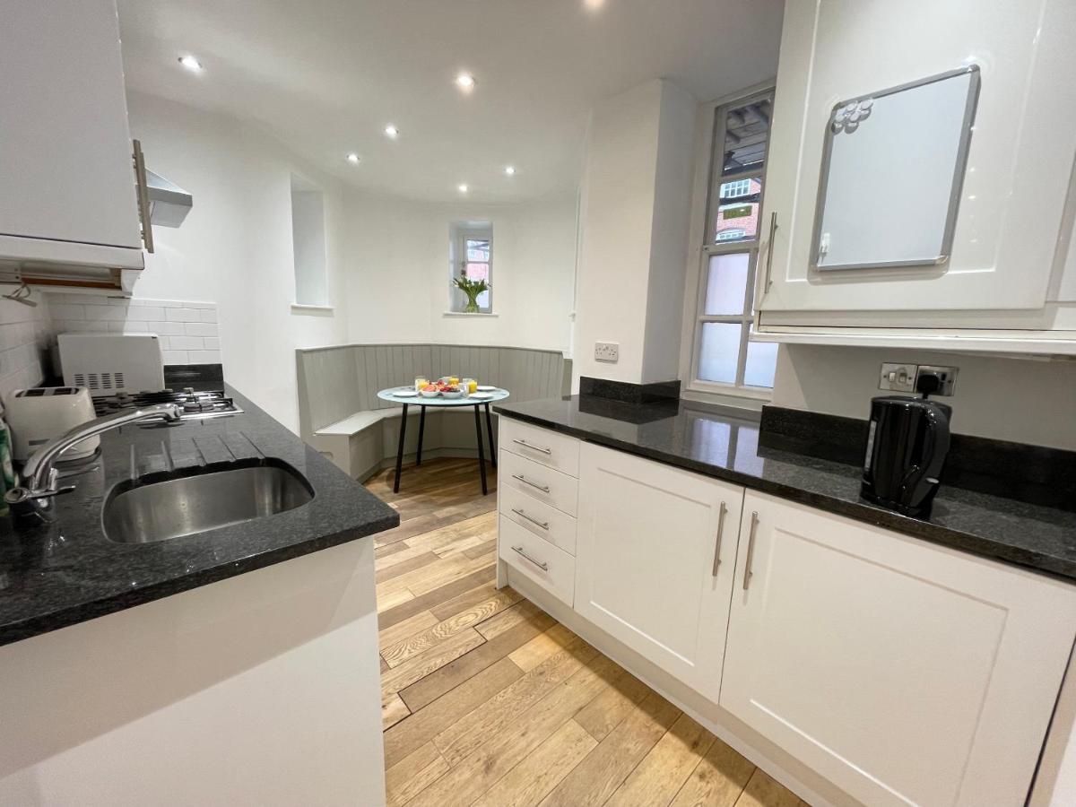 Westminster Apartment Near River Thames ลอนดอน ภายนอก รูปภาพ