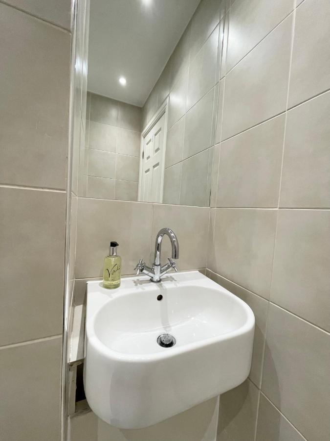 Westminster Apartment Near River Thames ลอนดอน ภายนอก รูปภาพ